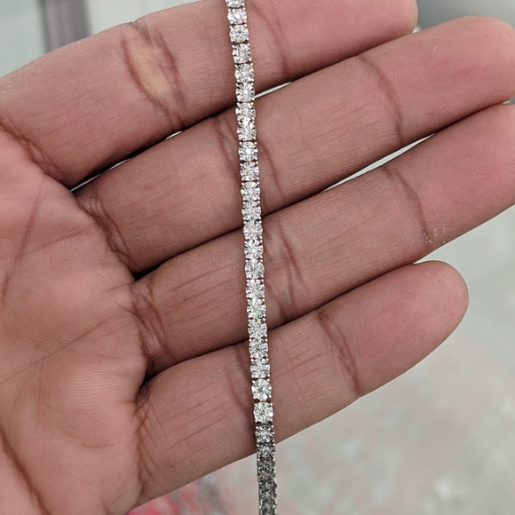 Real Diamond 10kt Gold Fanuc Style tennis bracelet 8.5 inch